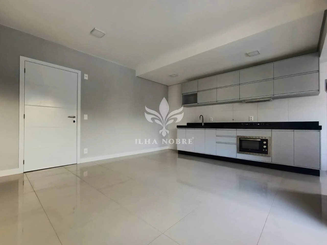 2-bedroom apartment with private BBQ setup — photo 5