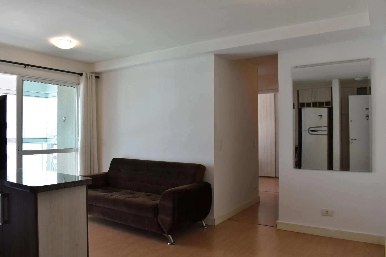 2-bedroom apartment with a home office in Curitiba