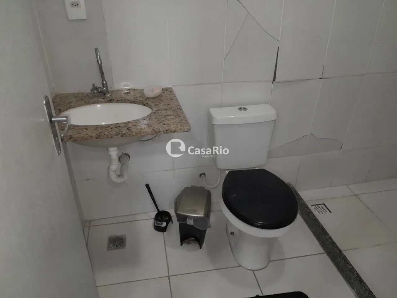 House with 3 bedrooms, 2 suites, separate kitchen — photo 10