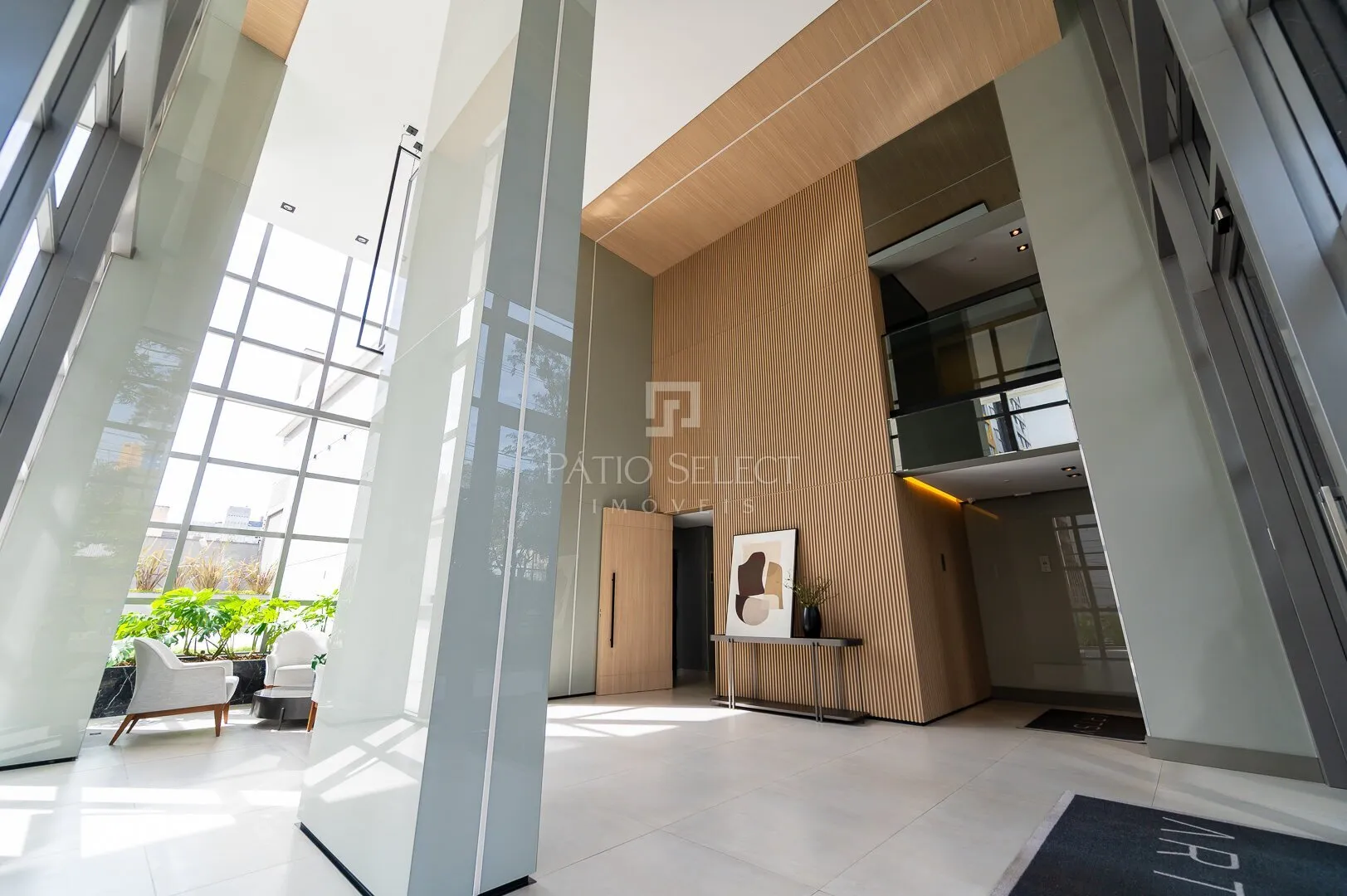 220 m² apartment with 3 en-suite bedrooms and 2 parking — photo 3