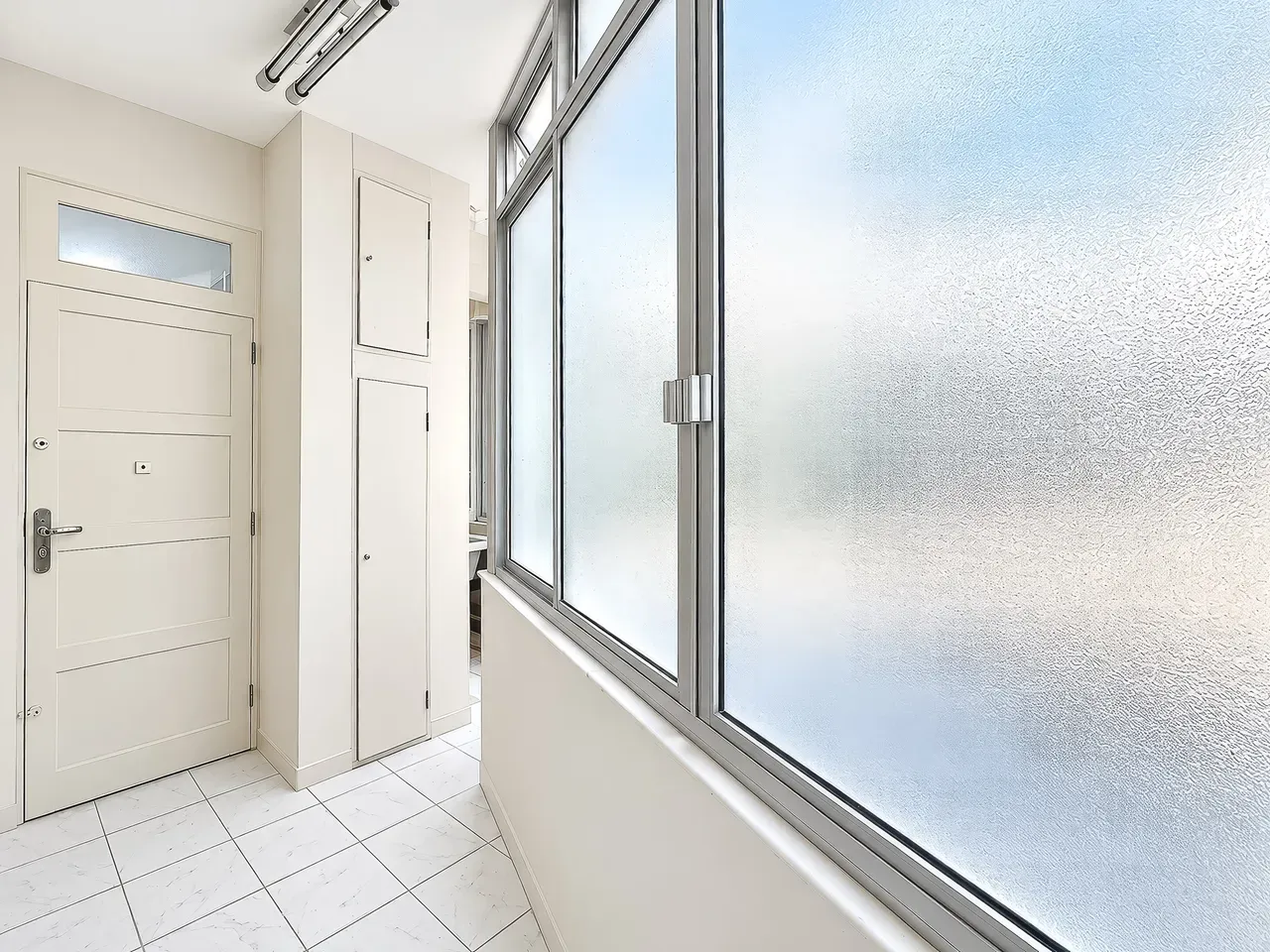 Apartment on the 5th floor with wood or laminate floors — photo 15