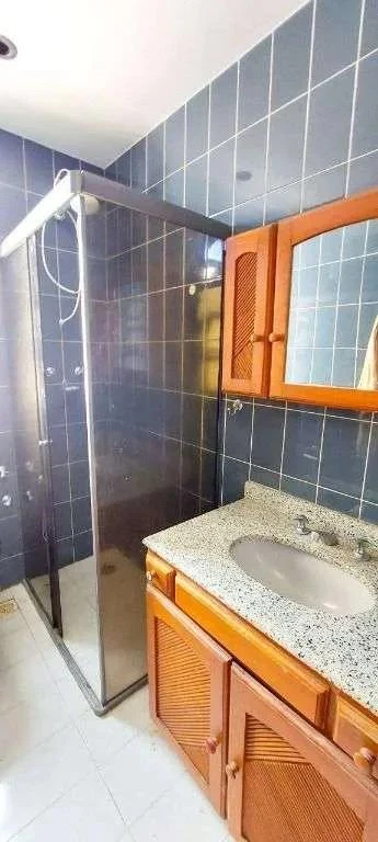 3-bedroom house with a bathtub in Rio de Janeiro — photo 19