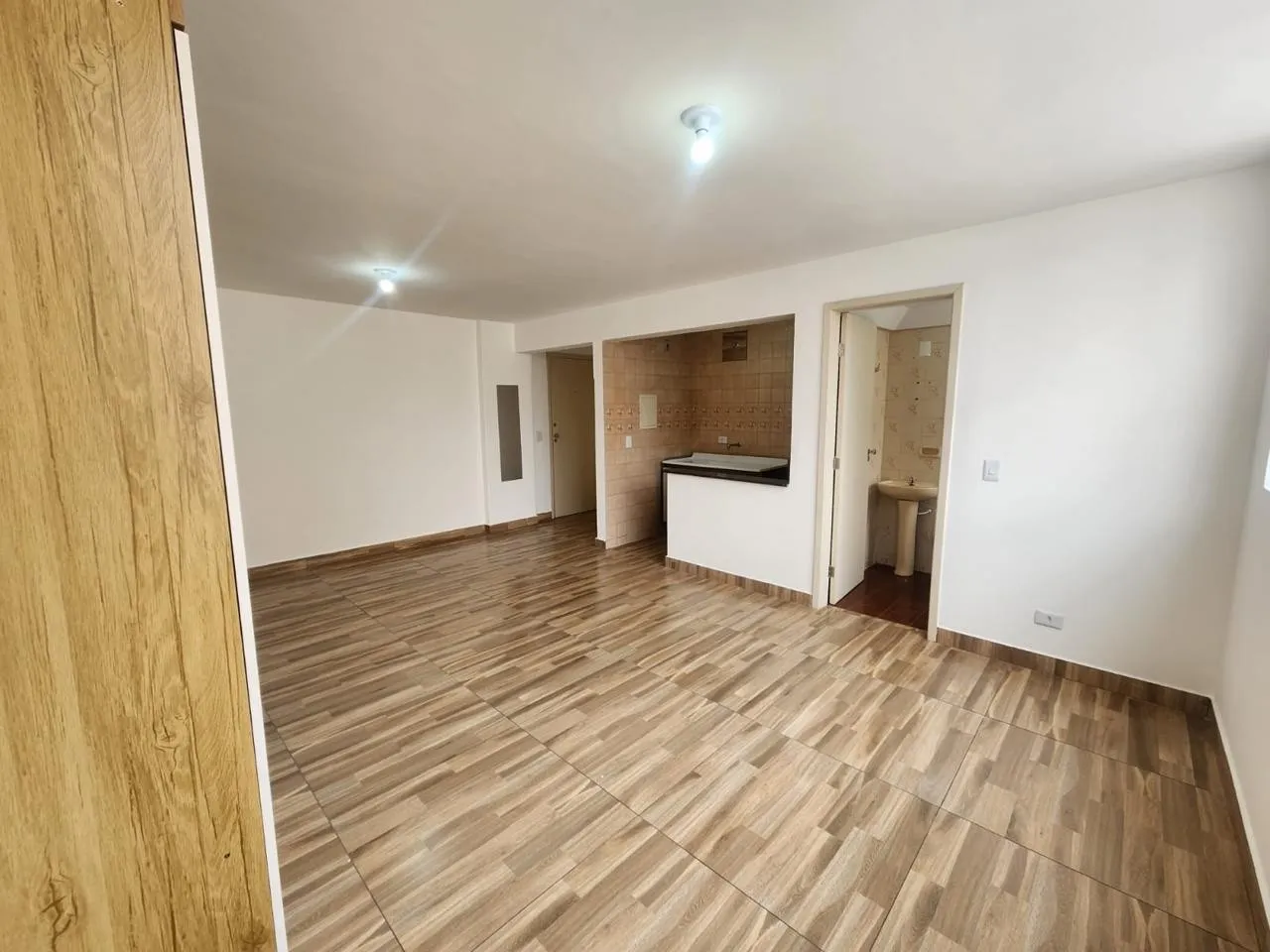 41 m² studio with open-plan kitchen and 1 bedroom — photo 6
