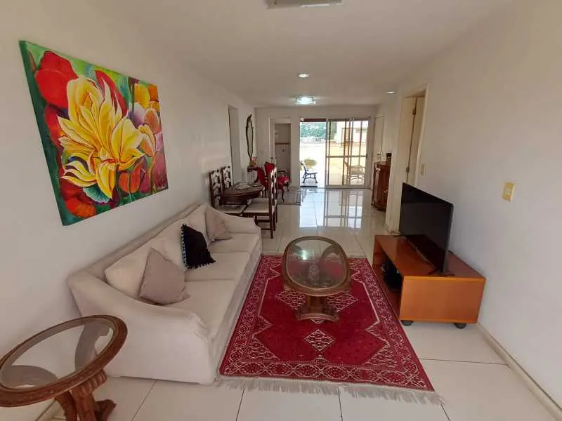 Furnished apartment with 3 bedrooms and 4 bathrooms — photo 17