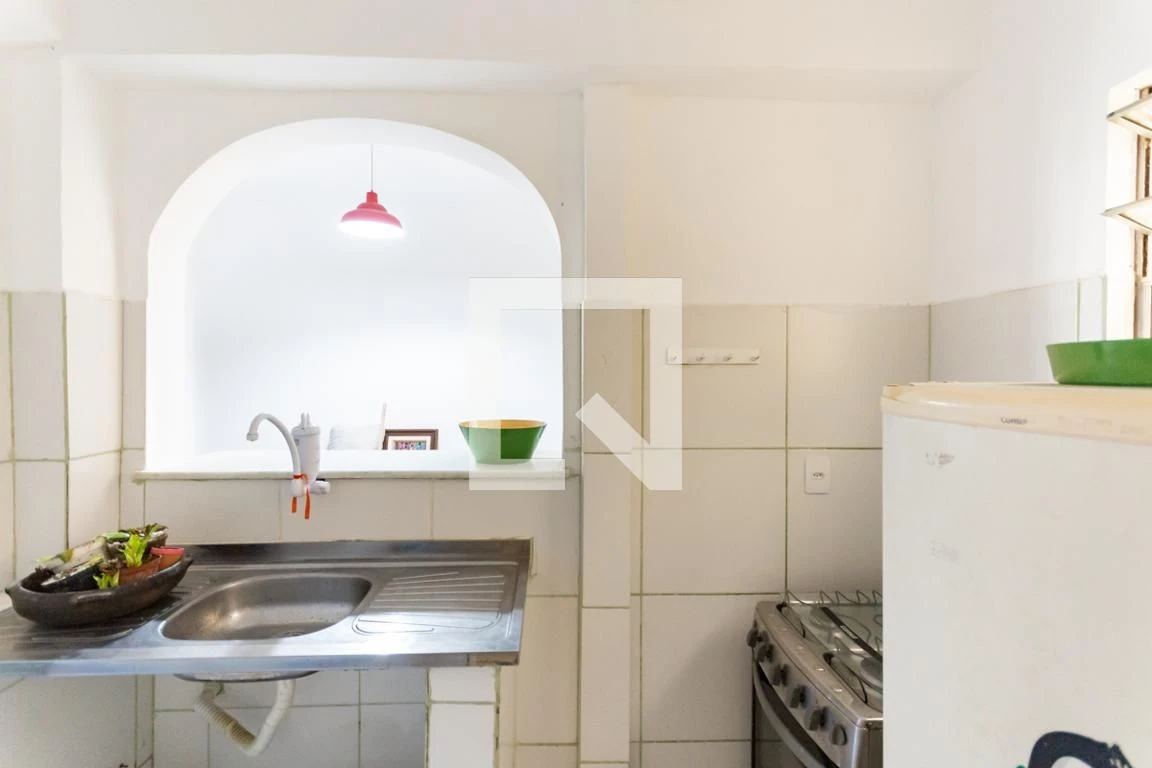 2-bedroom apartment with a mountain view — photo 13