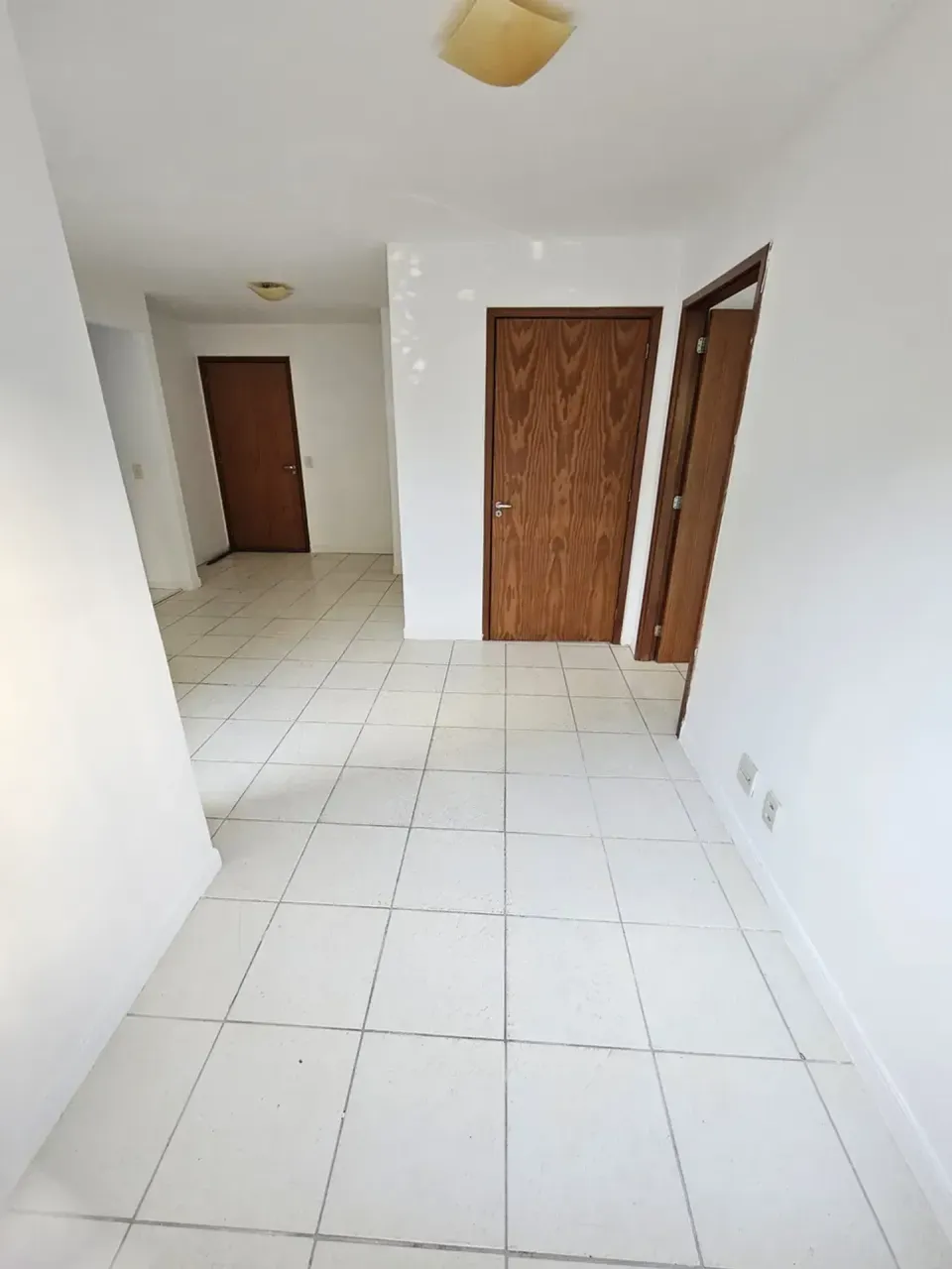 1-bedroom apartment with a balcony and a glass shower — photo 8