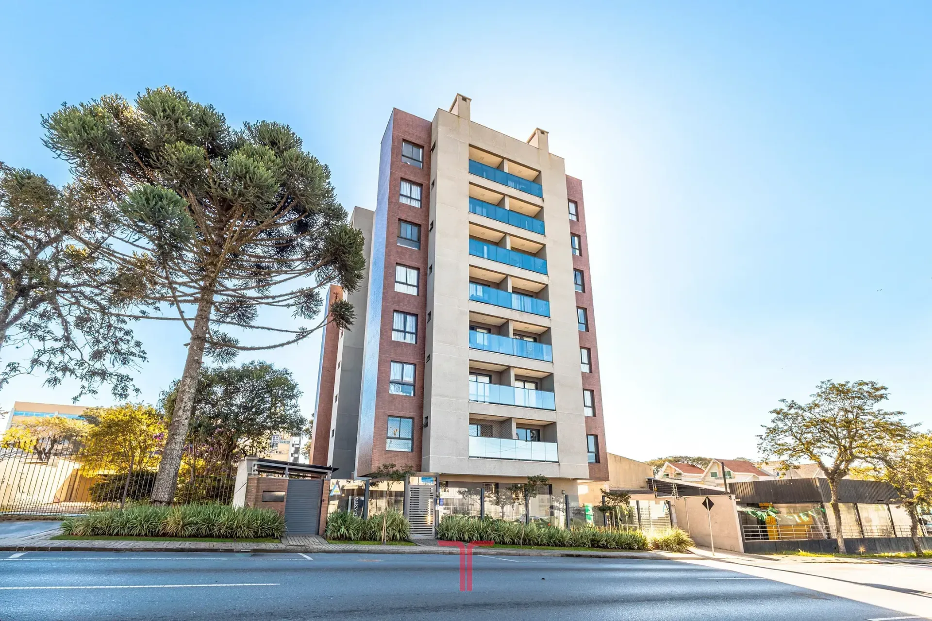 Furnished 1-bedroom apartment with 34 m² and balcony — photo 2