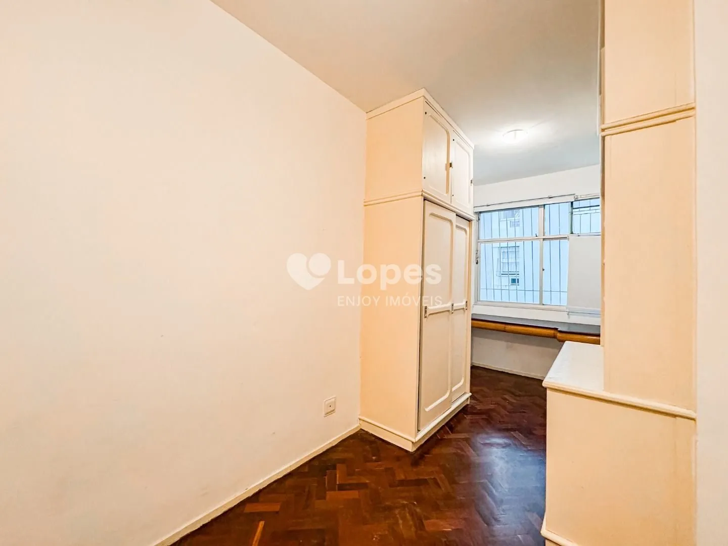 3-bedroom apartment with a home office — photo 5
