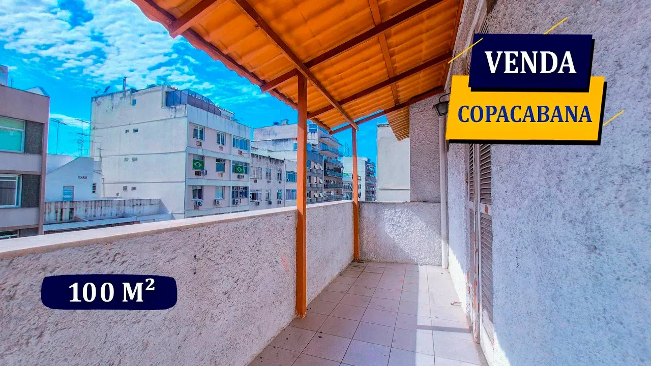 3-bedroom apartment with a mountain view