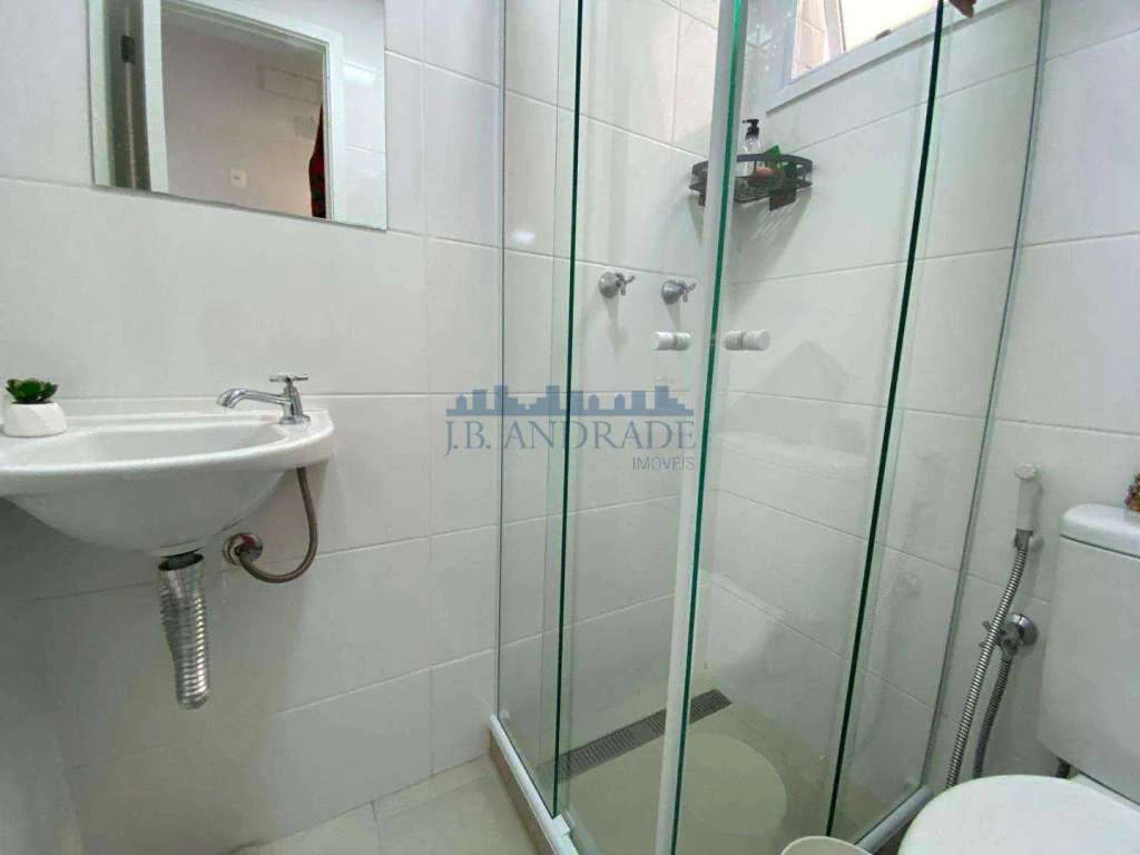 Apartamento mobiliado de 111 m² com varanda em vidro — photo 2