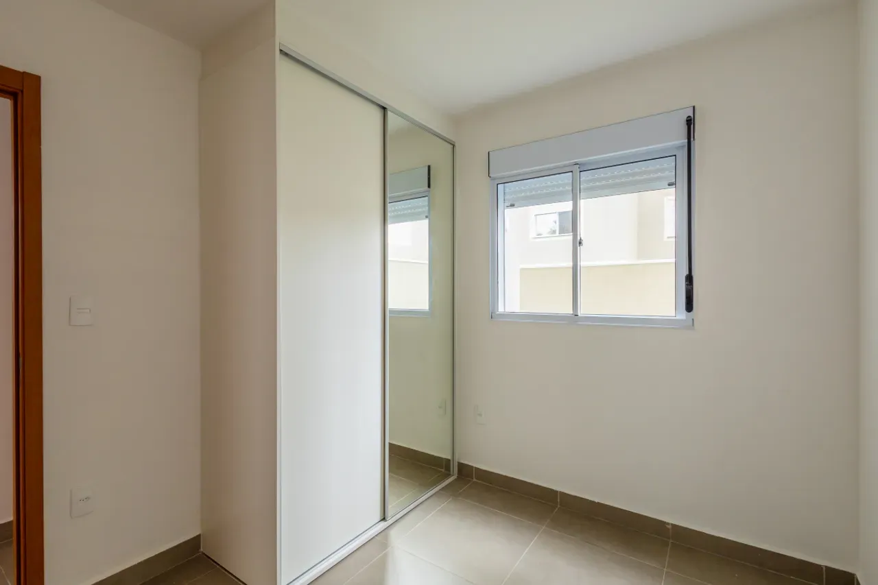 2-bedroom apartment with a washing machine in Curitiba — photo 3