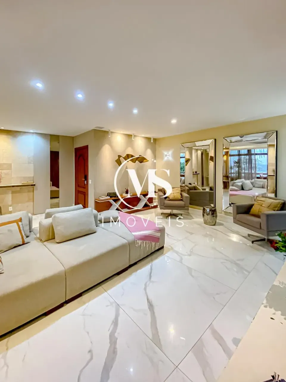 3-bedroom apartment with a water view in Rio de Janeiro — photo 9