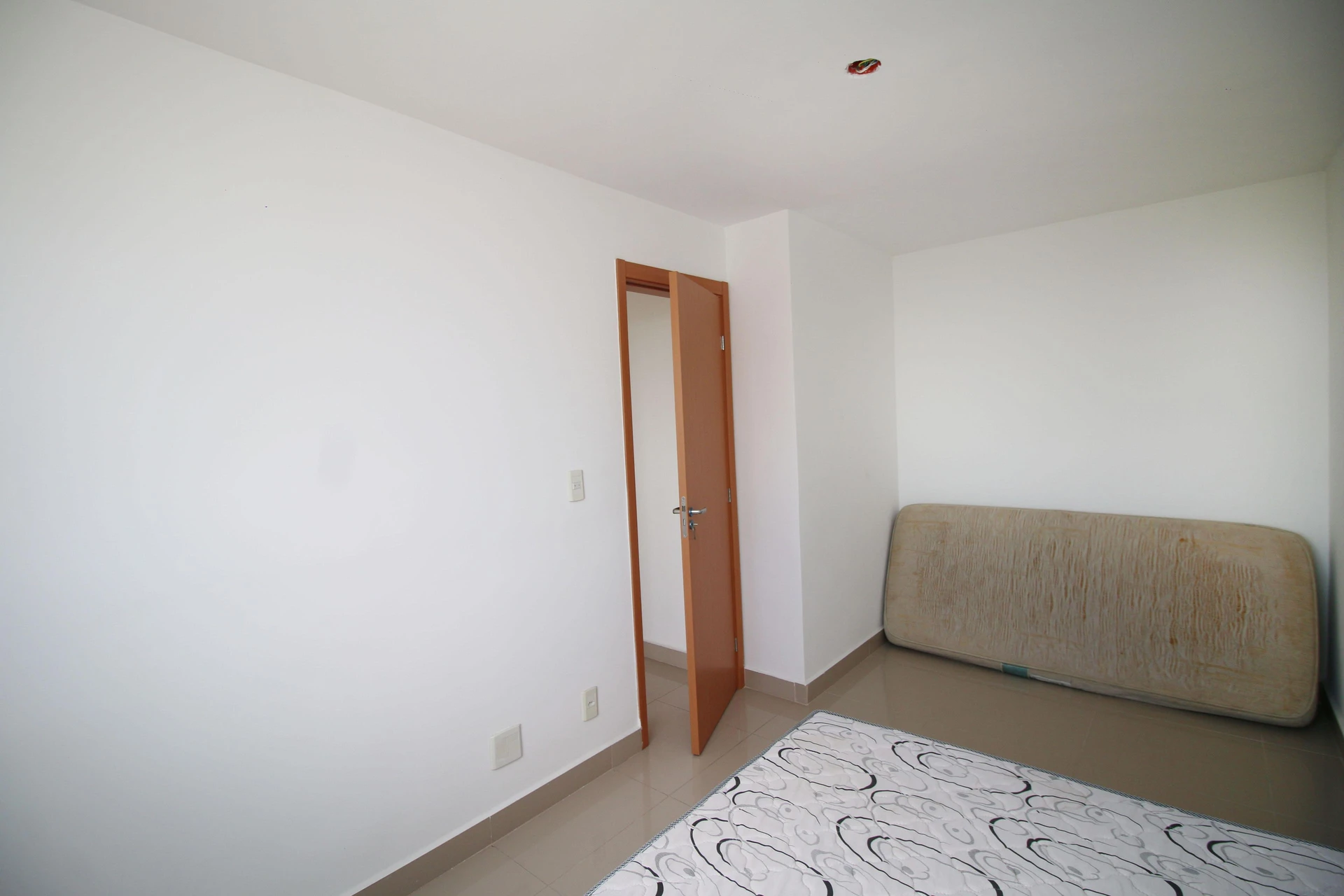 Apartamento de 2 quartos em condomínio com academia — photo 28