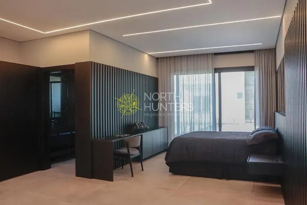 Casa mobiliada de 5 suítes com 646 m² e 4 vagas — photo 22