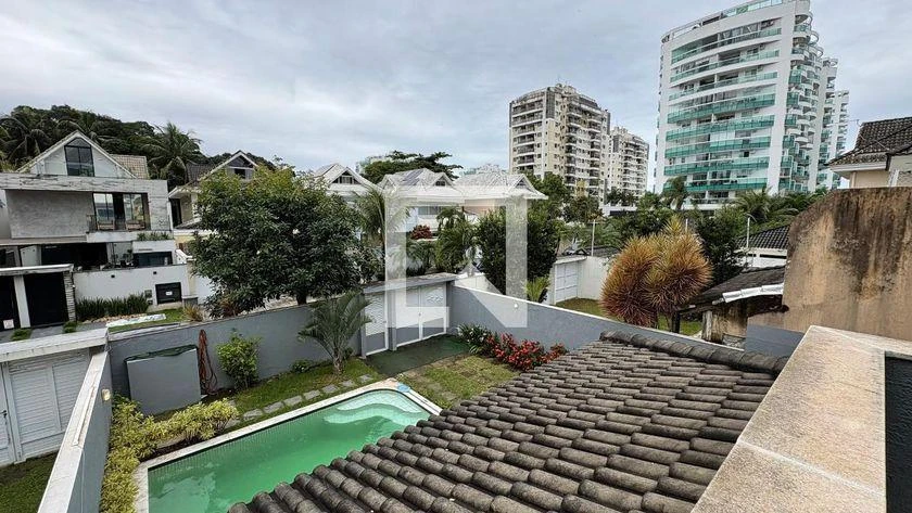 4-bedroom house with a washing machine — photo 7