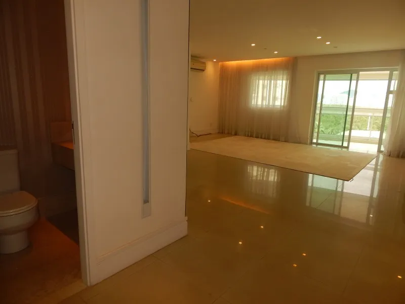 3-bedroom apartment in a building with a sauna — photo 13