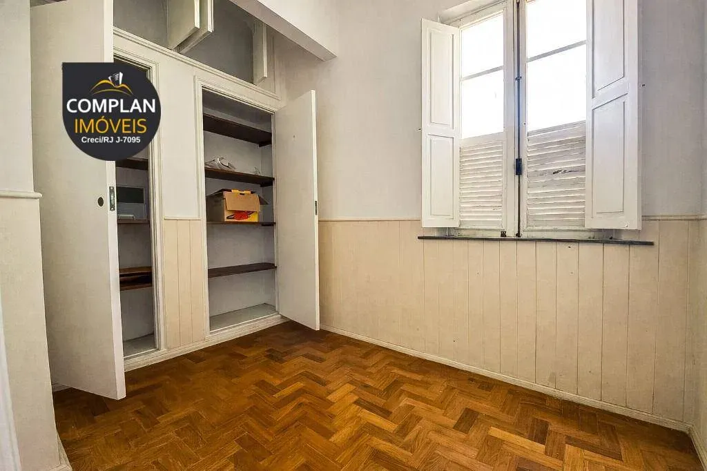 Apartment with 5 bedrooms and floor-to-ceiling views — photo 53