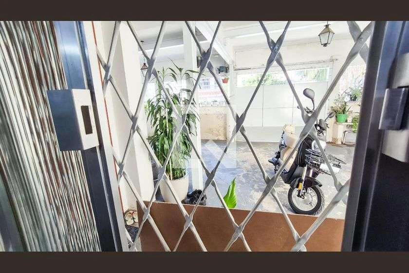 Casa com 4 quartos e 4 banheiros para alugar — photo 25