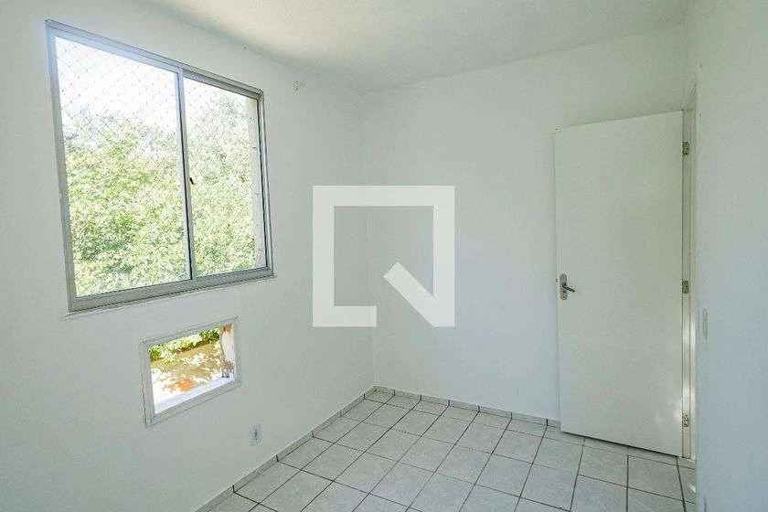46 m² rental apartment with 2 bedrooms and glass shower — photo 17