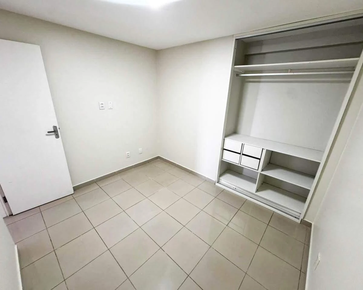 3-bedroom apartment with a water view — photo 13