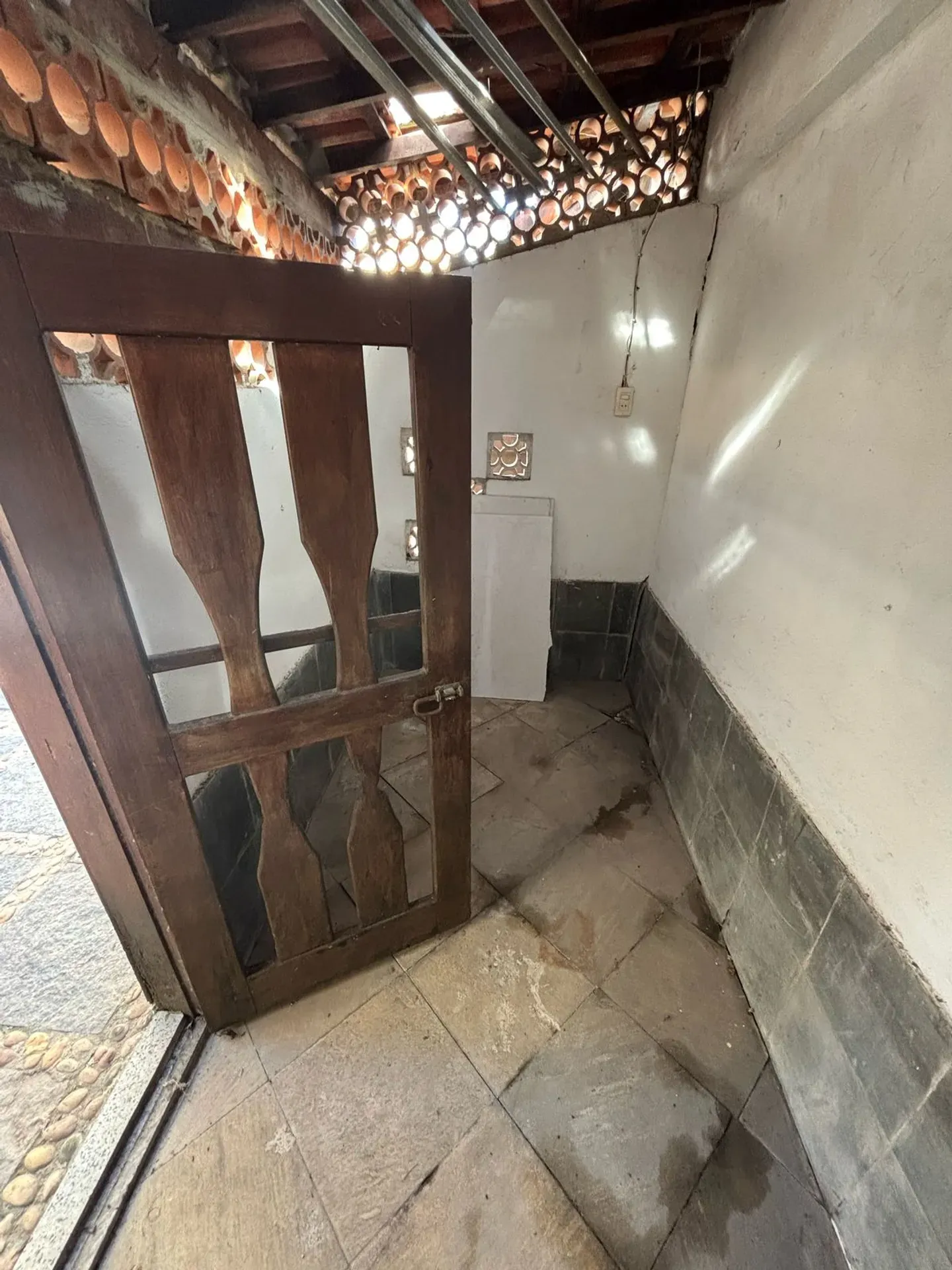 3-bedroom apartment with 5 bathrooms and a balcony — photo 15