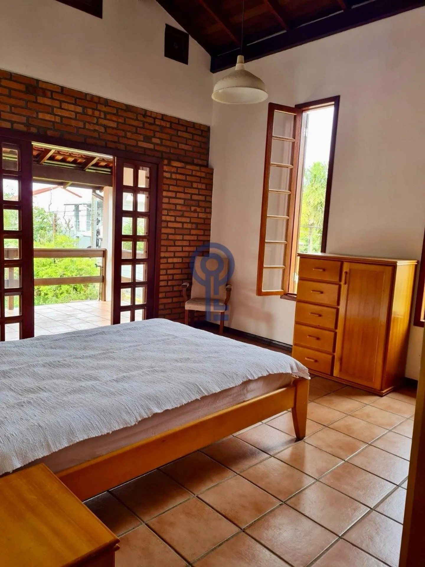 House with 2 bedrooms, both en-suite, plus private garden — photo 15