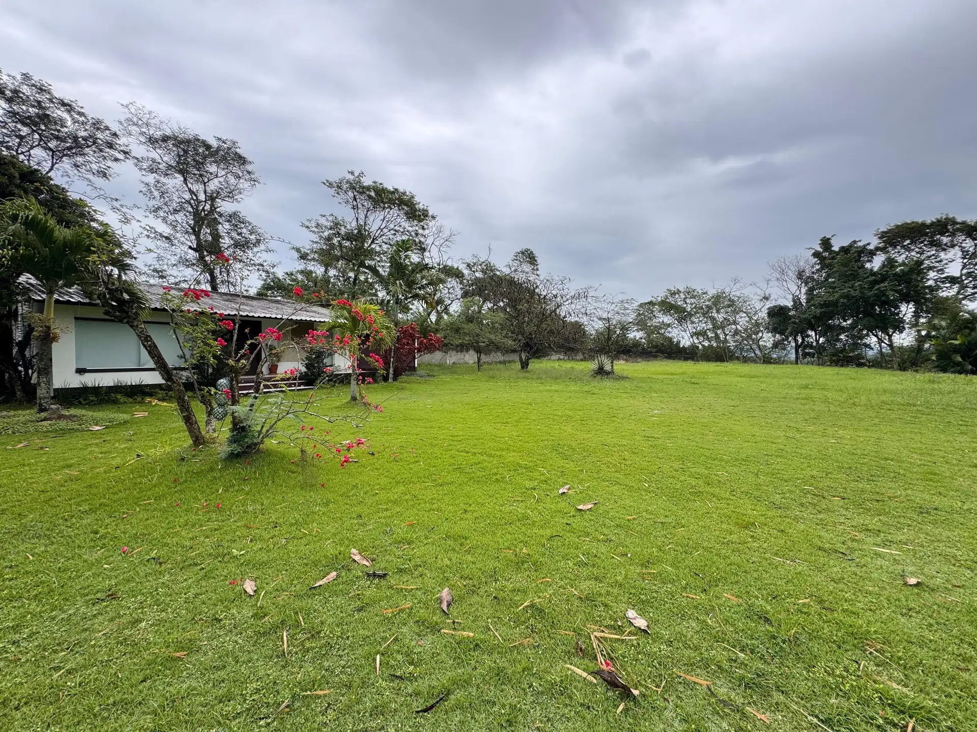 Casa para locação com 3 suítes e jardim privativo — photo 96