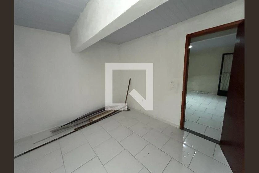 1-bedroom apartment with fitted kitchen and balcony — photo 17