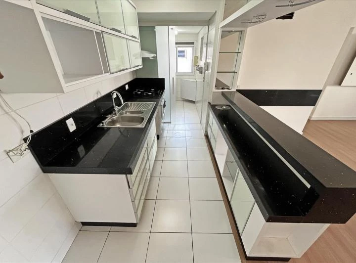 176 m² apartment with 2 parking spaces and balcony — photo 8