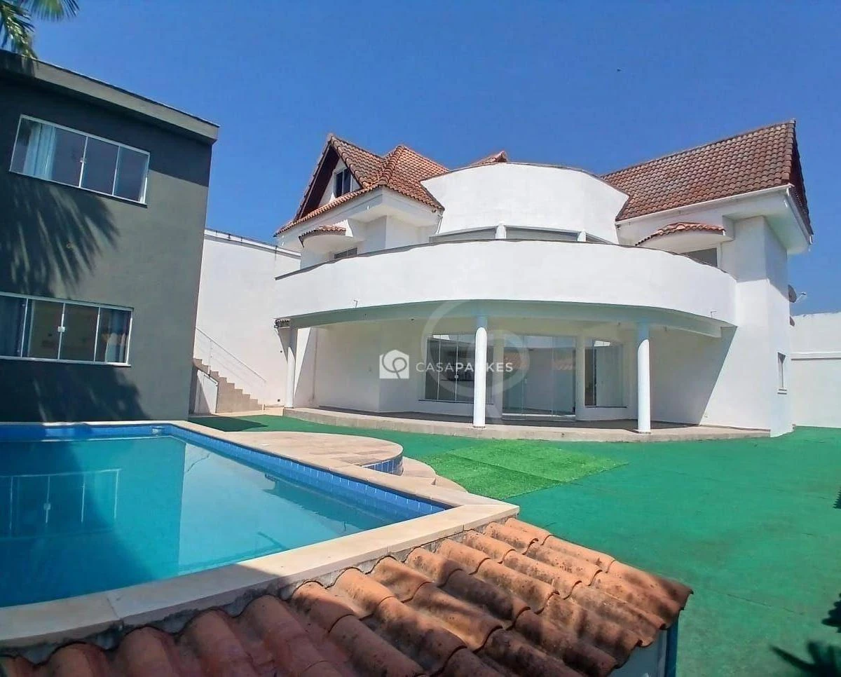 Casa com 6 quartos e cozinha aberta a gás, 450 m² — photo 10