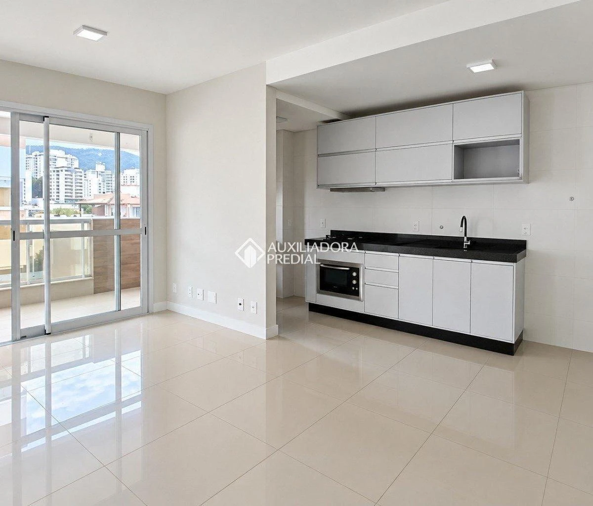 Furnished 95 m² apartment with 2 bedrooms and 1 suite