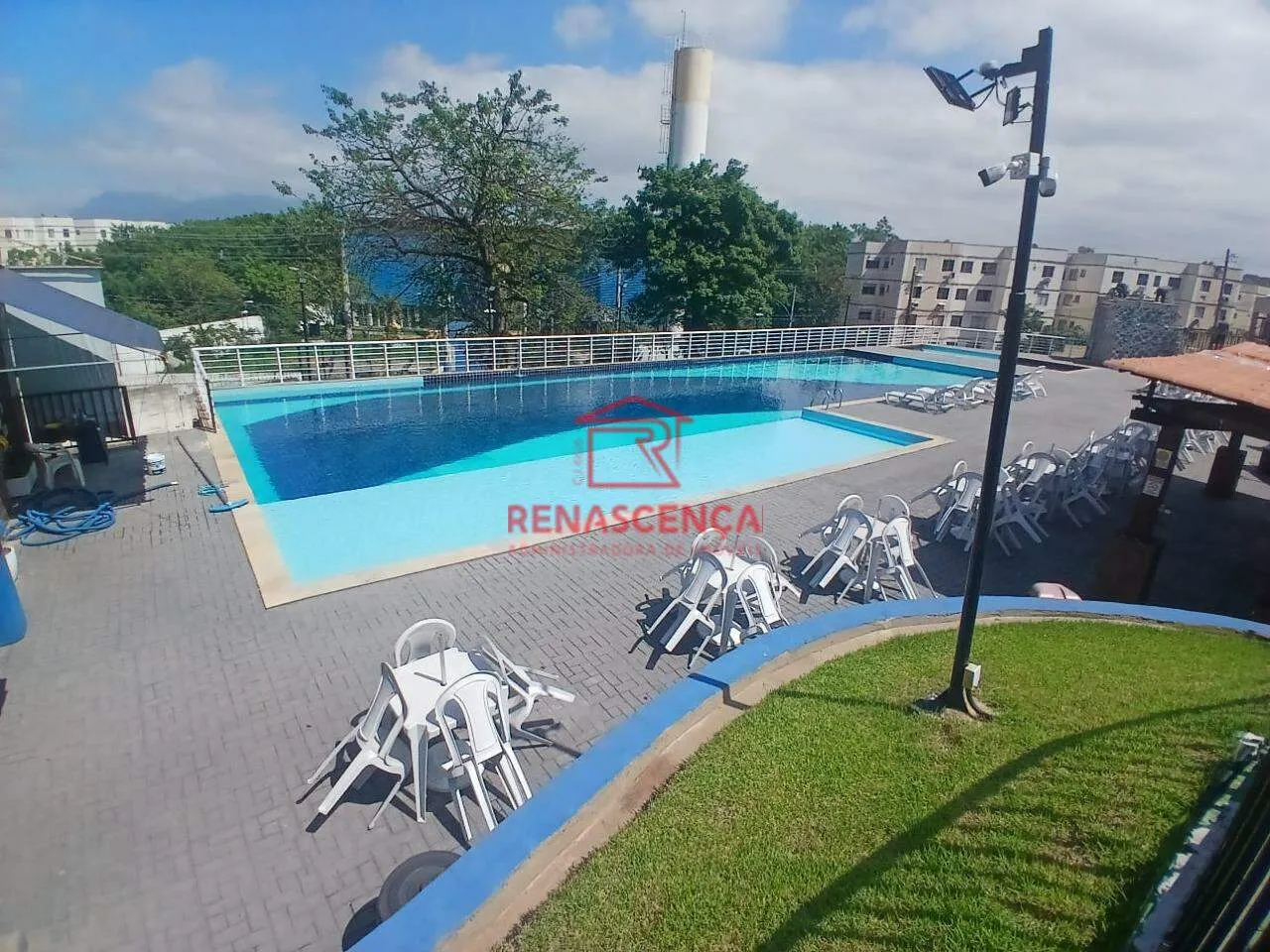 Apartamento de 2 quartos em condomínio com piscina — photo 20