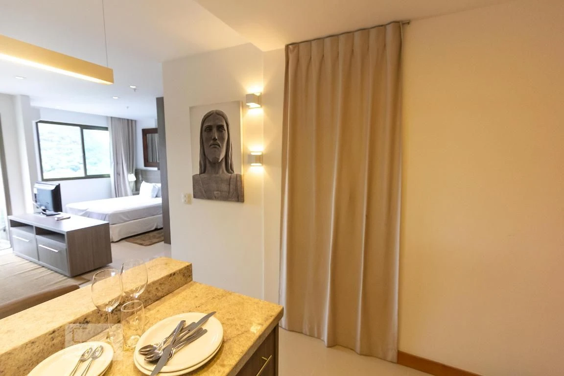 Furnished 1-bedroom apartment with private garden — photo 51