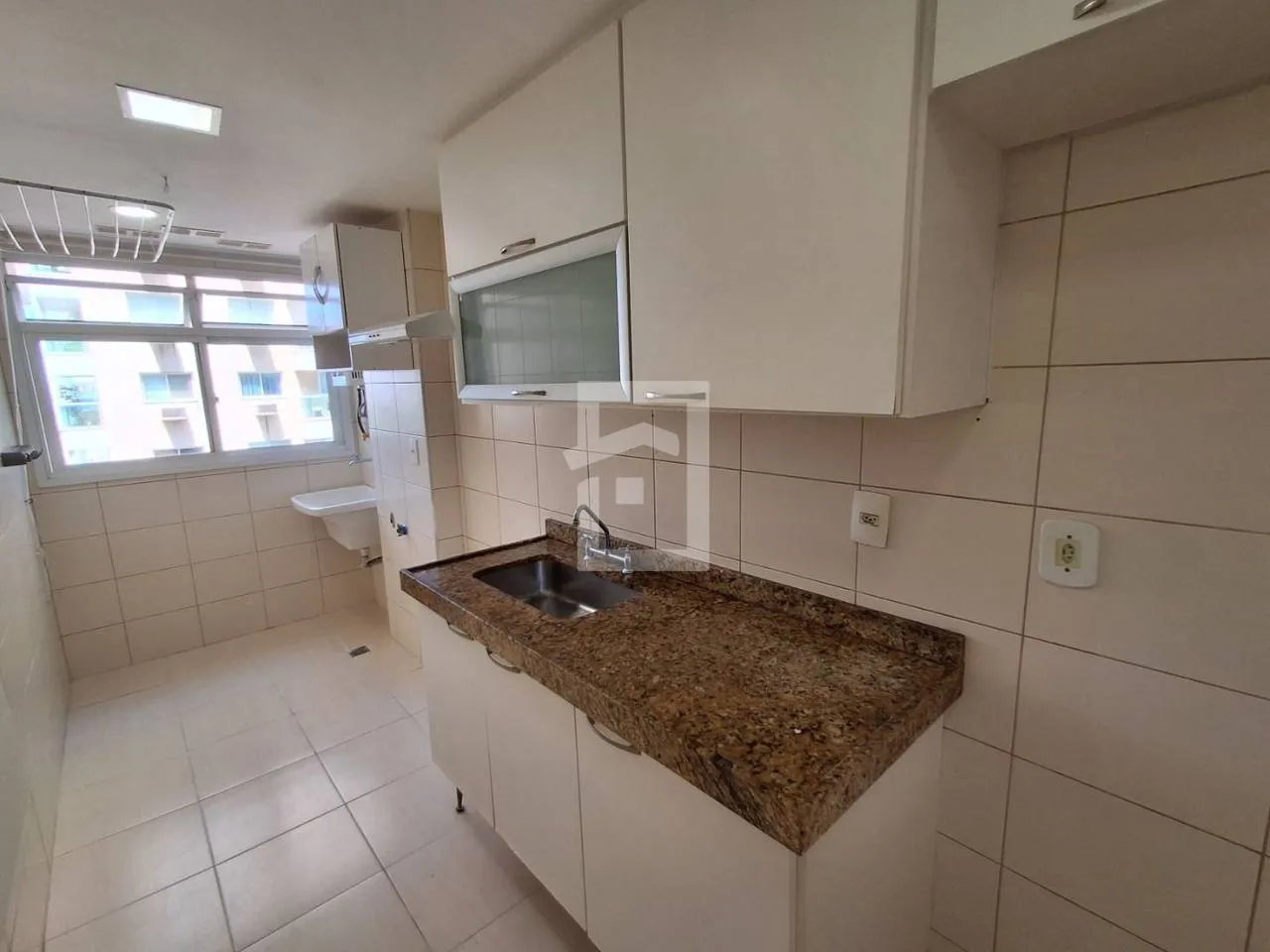 Glass-enclosed balcony in a 2-bedroom apartment, 64 m² — photo 30