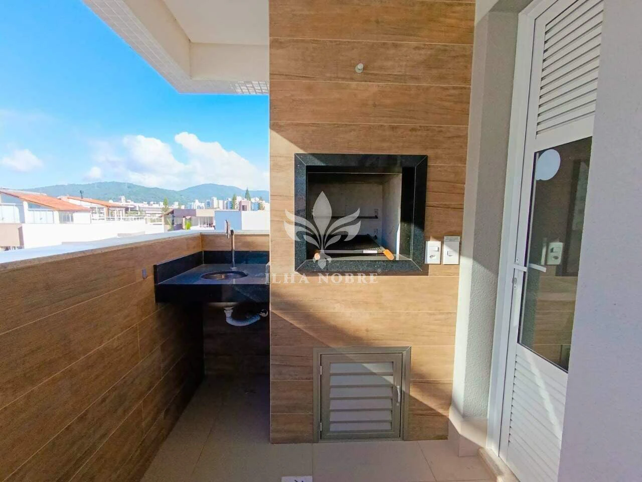 2-bedroom apartment with a private BBQ — photo 12