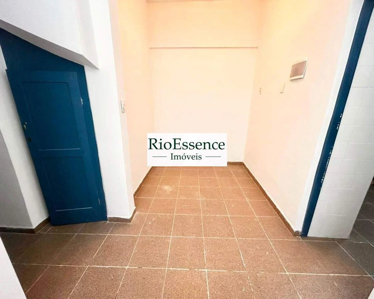 Unfurnished apartment with 2 bedrooms and 2 bathrooms — photo 20