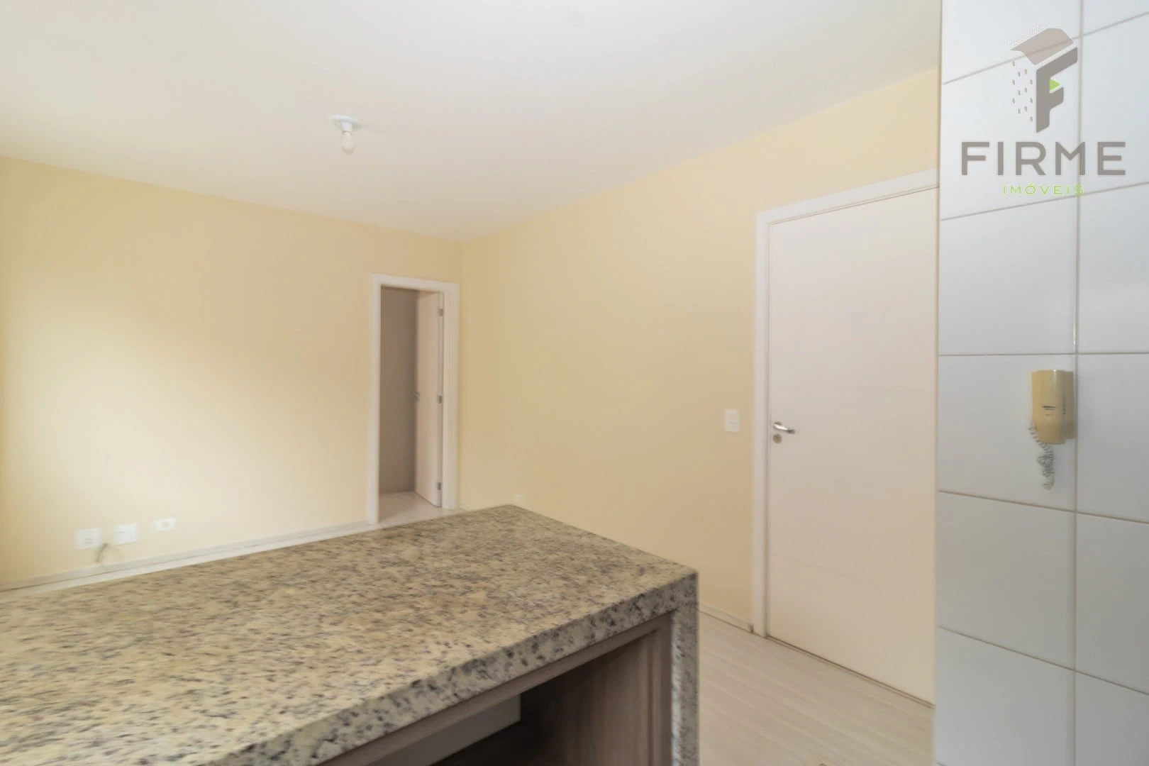 One-bedroom, 32 m² apartment in Curitiba — photo 15