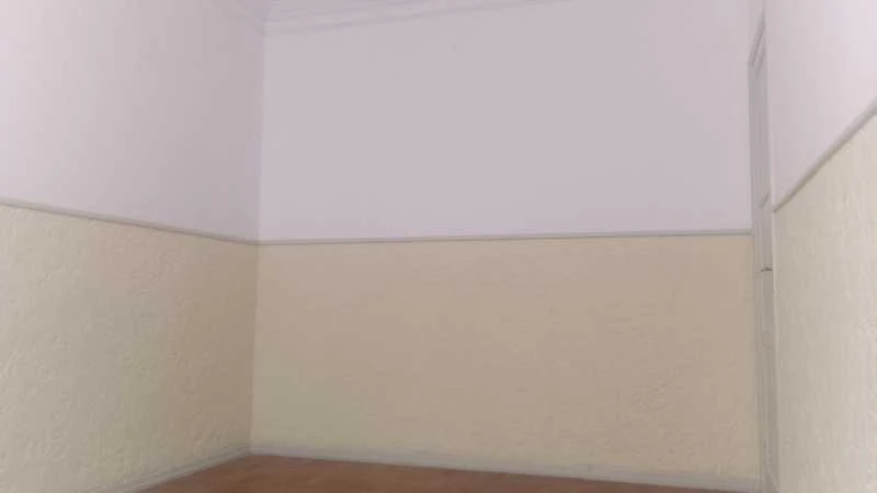 Квартира з 2 спальнями та дерев'яною підлогою або ламінатом — photo 9