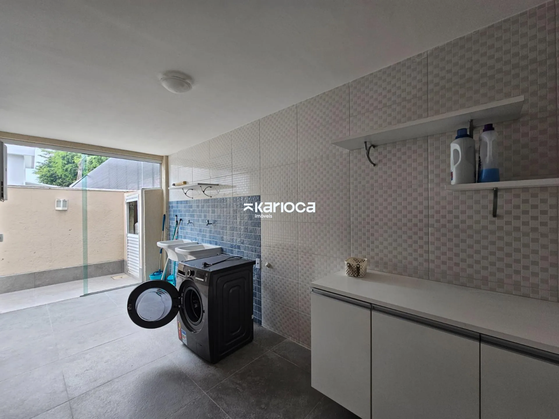 Furnished apartment with closed kitchen and 4 bedrooms — photo 20