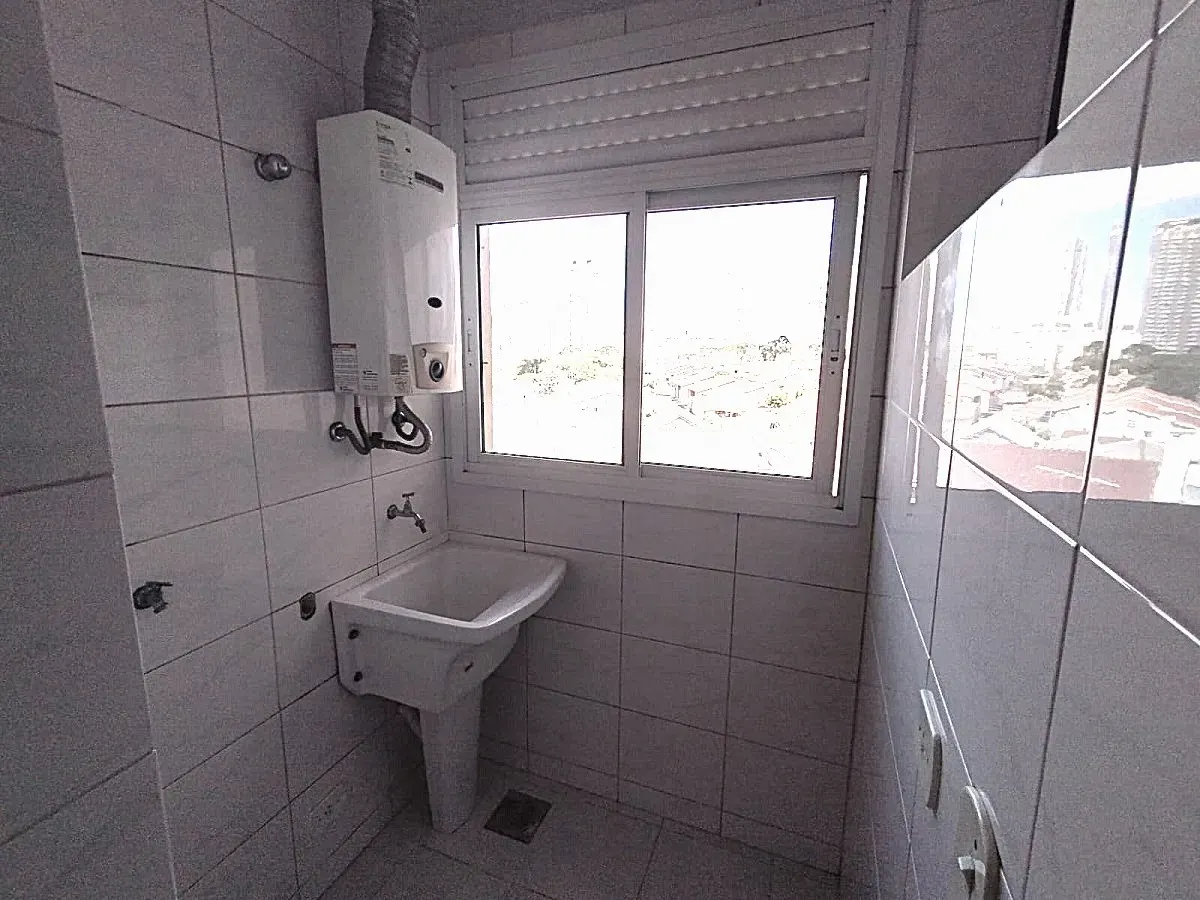 Квартира з 3 спальнями, 1 ванною при спальні та 2 санвузлами — photo 28