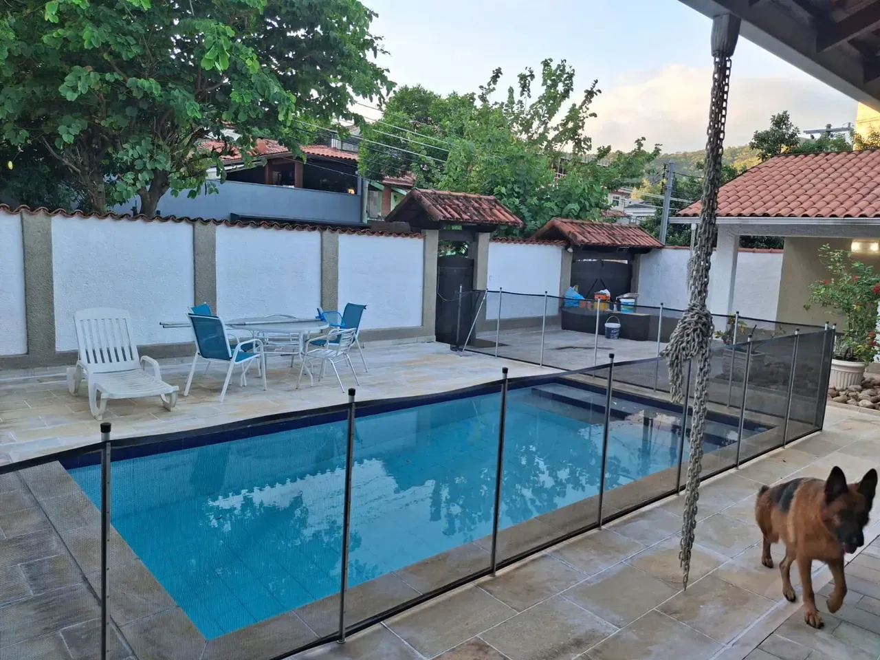 Furnished single-story house with 4 bedrooms and 3 baths — photo 18