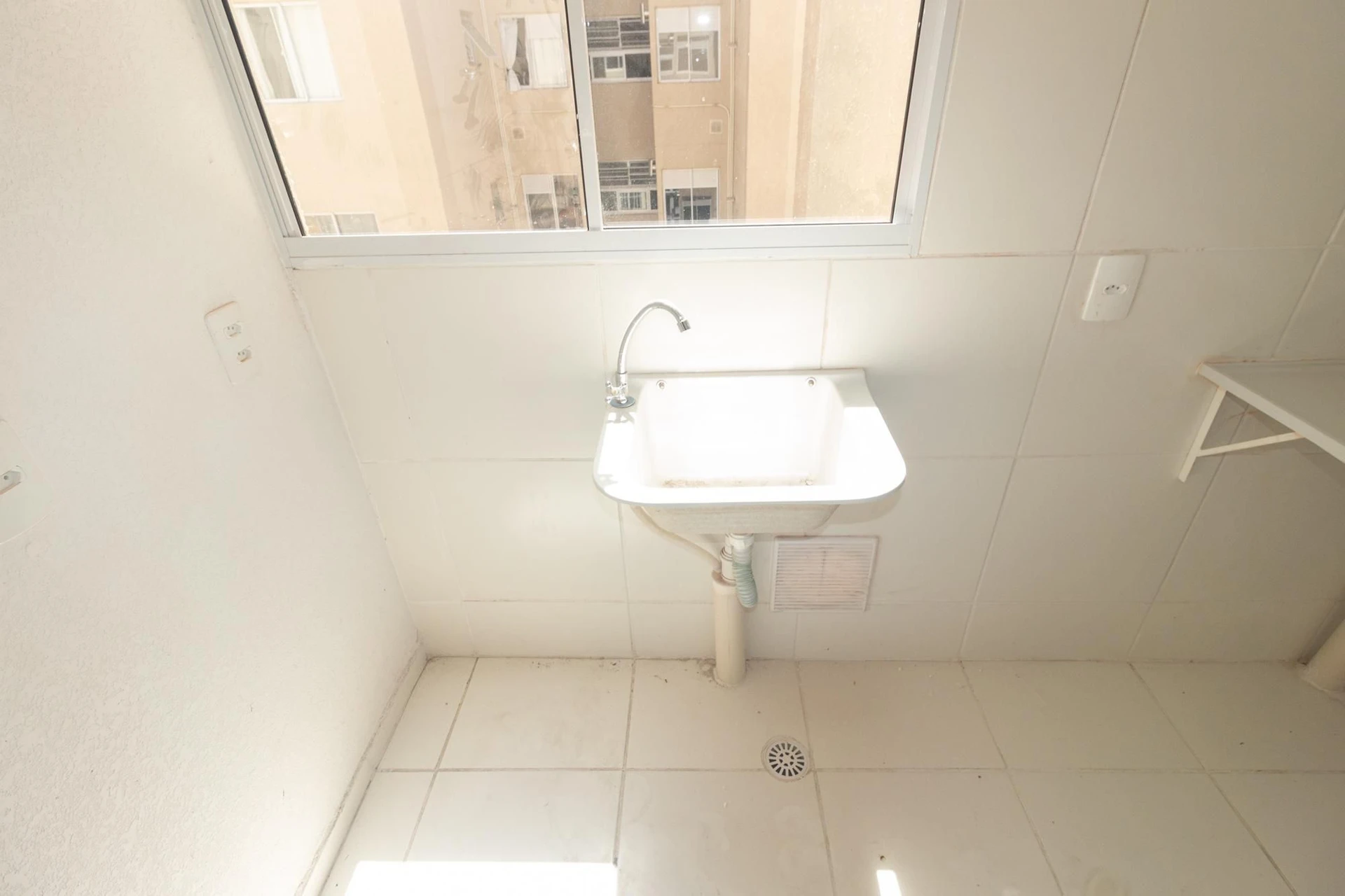 Apartamento para aluguel com 2 quartos e 1 banheiro — photo 31