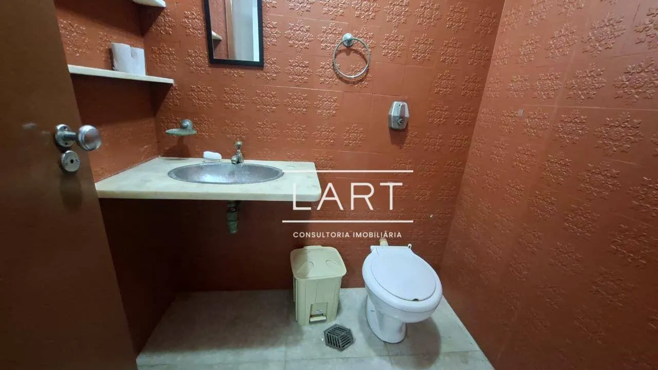 Rental apartment with 4 bedrooms and 280 m² — photo 11