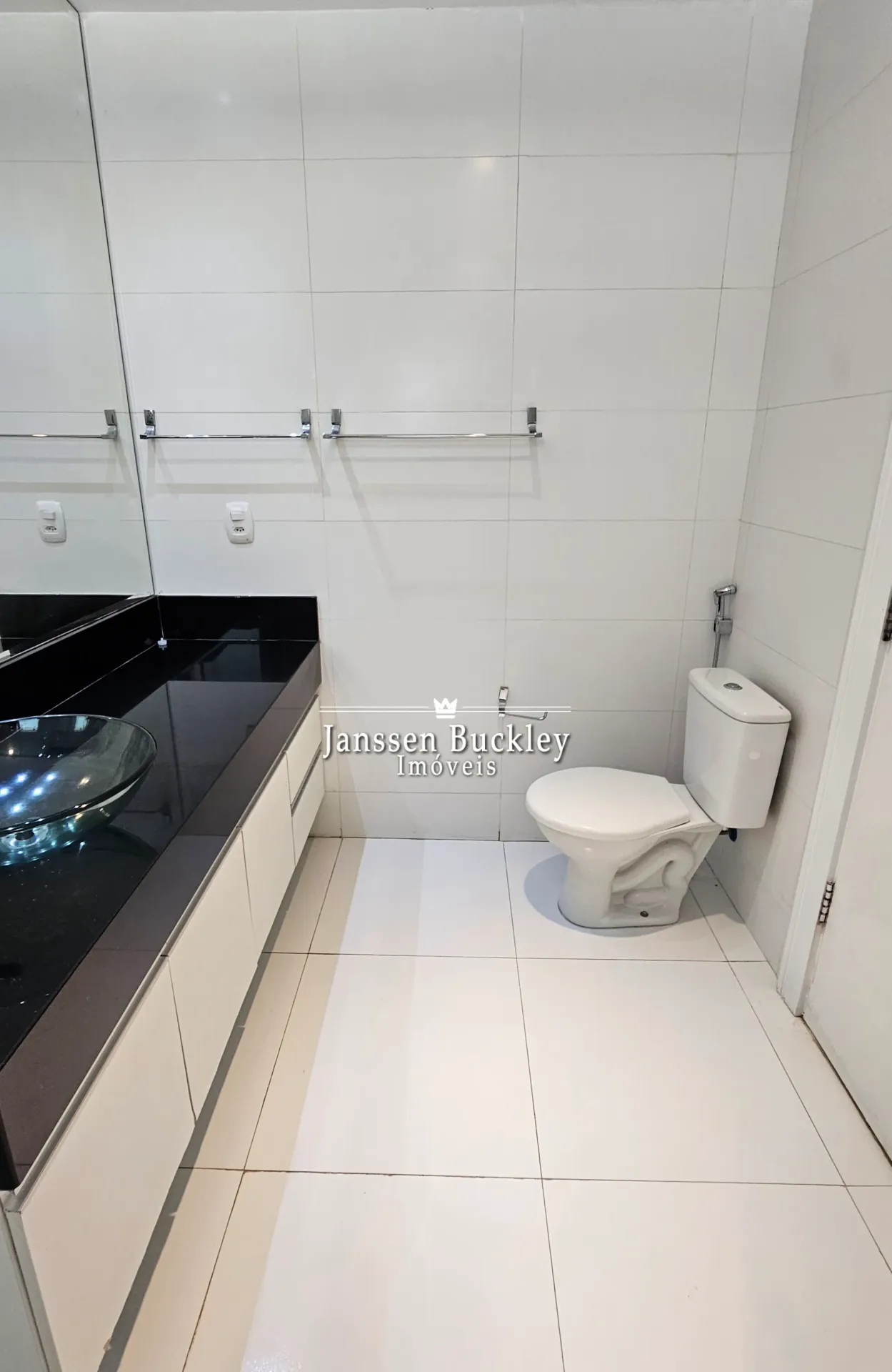Casa com 3 quartos e cozinha integrada a gás — photo 52