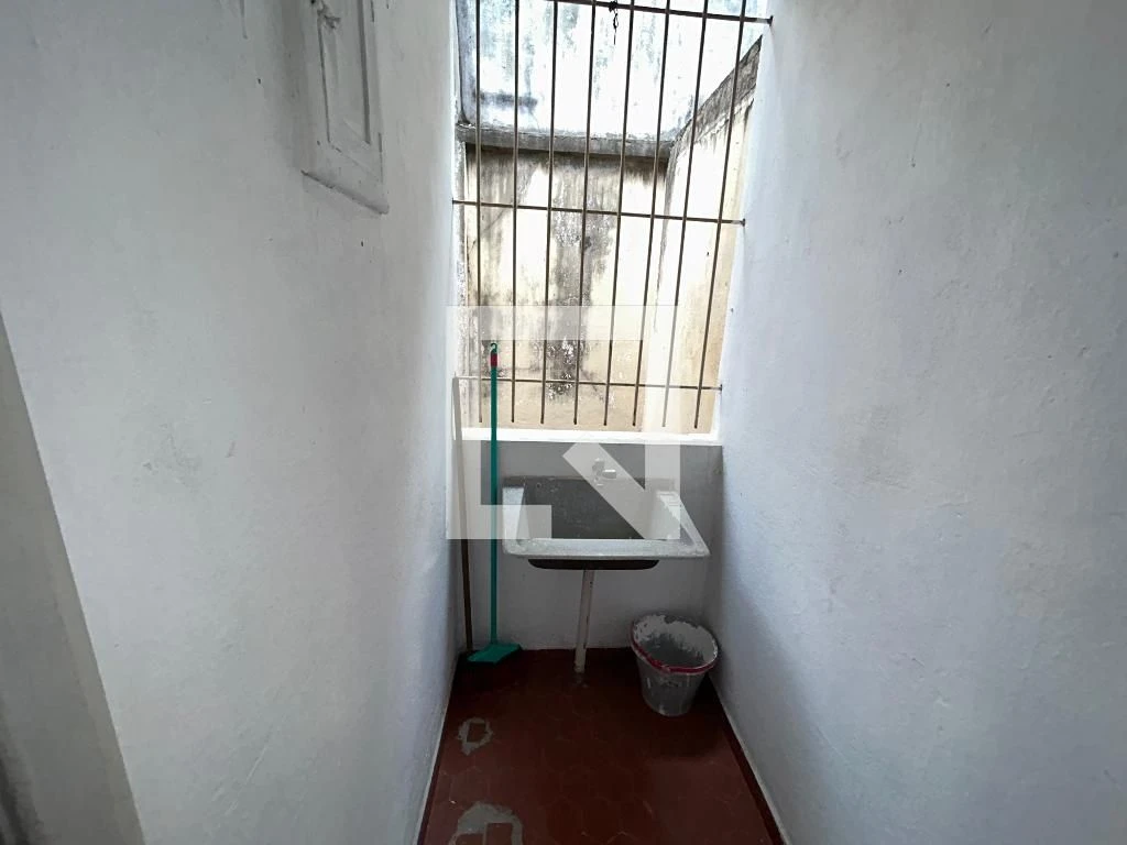 House, 40 m², with wood or laminate floors — photo 19
