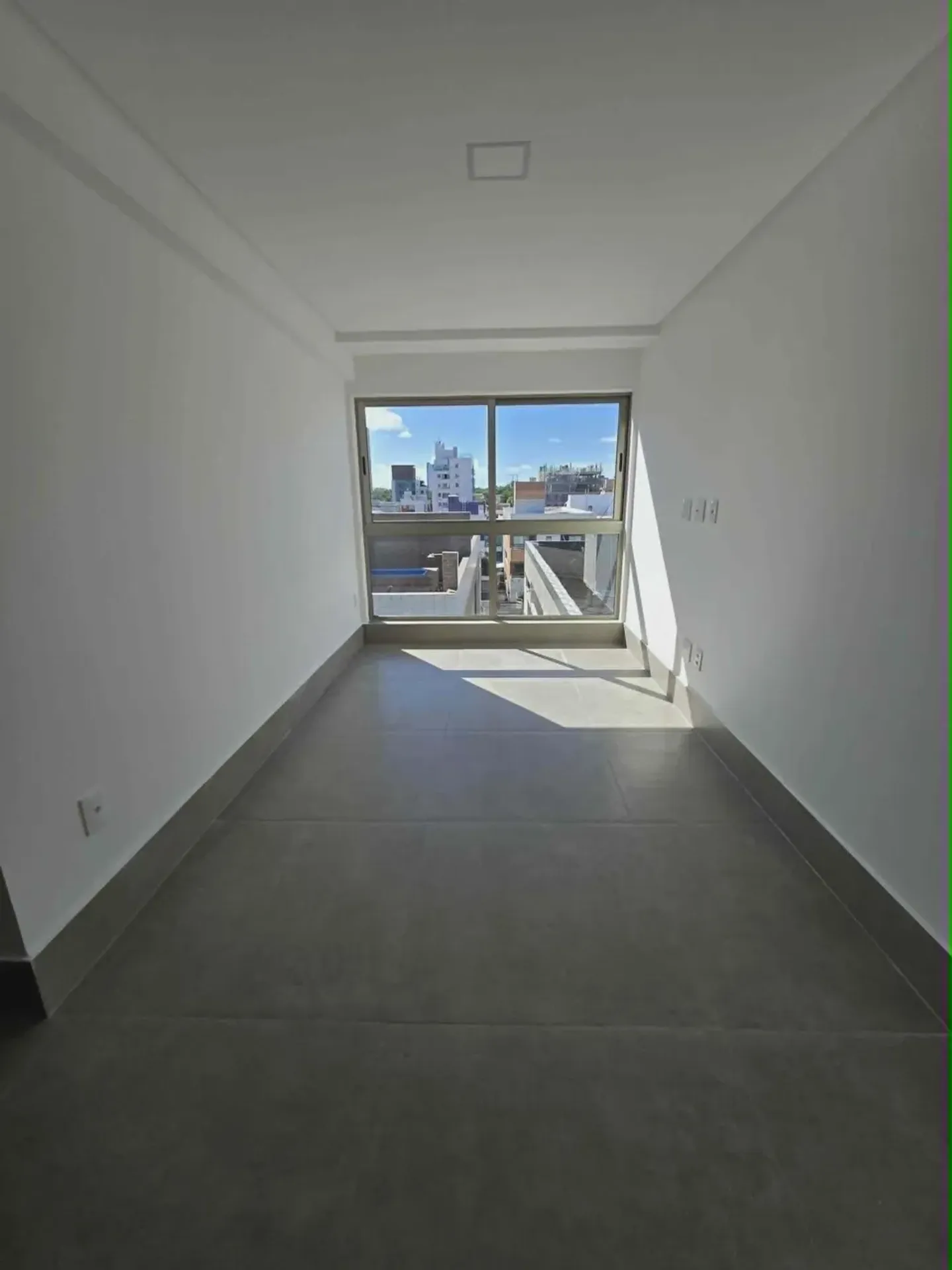 55 m² apartment with 2 bedrooms and a closed kitchen — photo 6