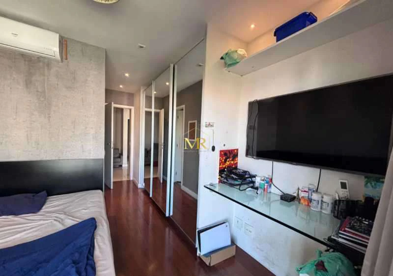 Furnished apartment with 4 en-suite bedrooms and 5 baths — photo 14