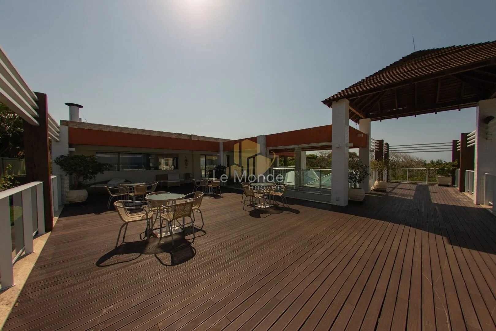 Apartamento amueblado con 4 dormitorios y 382 m² — photo 97