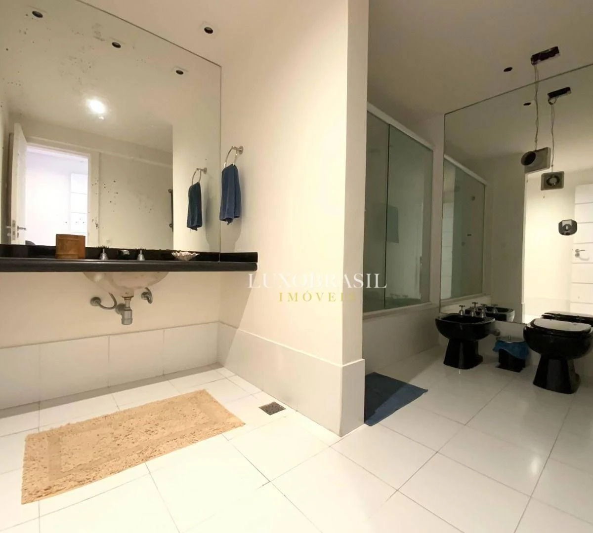 Apartment with 4 suites and access to shared pool — photo 45