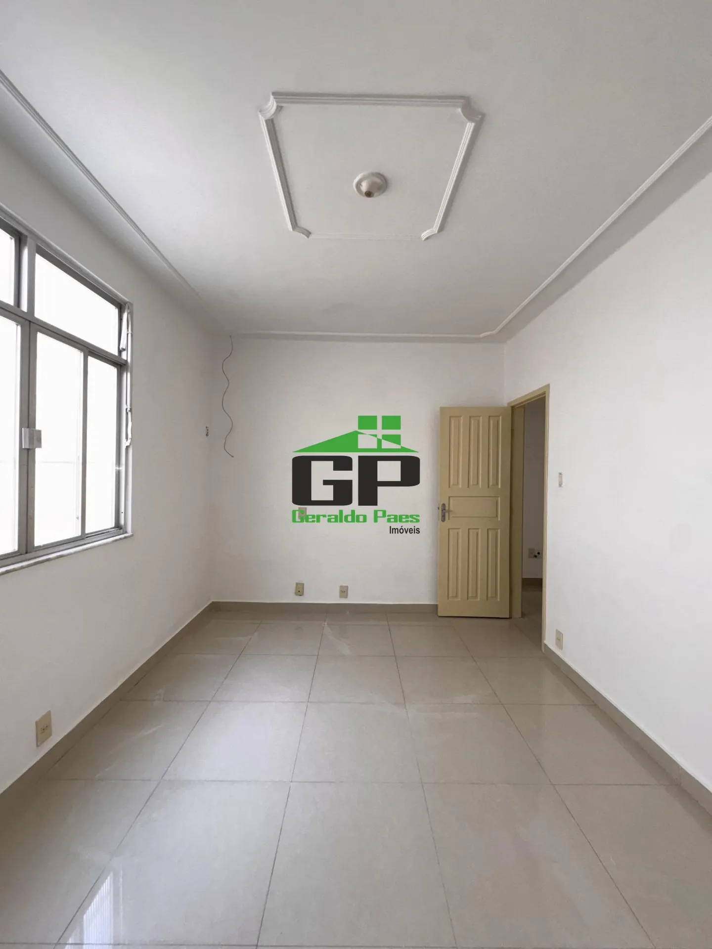 Unfurnished house with 4 bedrooms and a balcony — photo 17